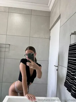 Mikaylafreee OnlyFans Leaked Free Thumbnail Picture - #lQ5eOh5T57