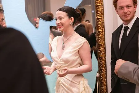 Mikey Madison OnlyFans Leaked Free Thumbnail Picture - #2k4bkjB2Oa