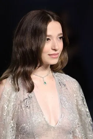 Mikey Madison OnlyFans Leaked Free Thumbnail Picture - #7NWilsJ6ZX