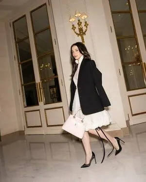 Mikey Madison OnlyFans Leaked Free Thumbnail Picture - #7ld8lEXGcg