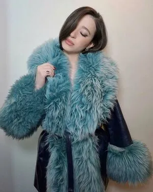 Mikey Madison OnlyFans Leaked Free Thumbnail Picture - #eC9R85jDEq