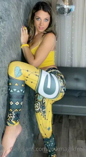 Mikmagik OnlyFans Leaked Free Thumbnail Picture - #9Rpimyd2a9