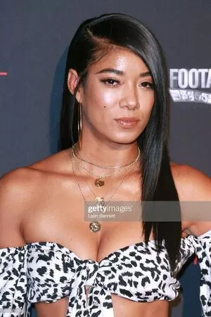 Mila J OnlyFans Leaked Free Thumbnail Picture - #P2lxLOubC8