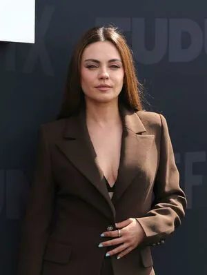 Mila Kunis OnlyFans Leaked Free Thumbnail Picture - #5fnTopK5kD