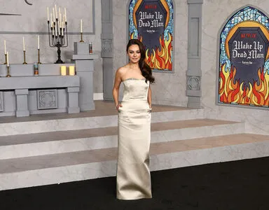 Mila Kunis OnlyFans Leaked Free Thumbnail Picture - #EmfQU2Z6Am