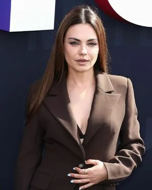 Mila Kunis OnlyFans Leaked Free Thumbnail Picture - #JtnBMqiyLg