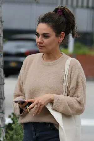 Mila Kunis OnlyFans Leaked Free Thumbnail Picture - #PVr07td8sa