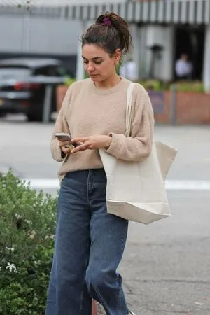 Mila Kunis OnlyFans Leaked Free Thumbnail Picture - #TtGkK2tFXM