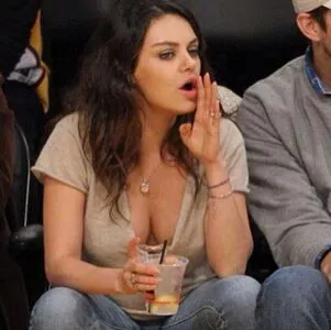 Mila Kunis OnlyFans Leaked Free Thumbnail Picture - #ZnixdJkKxL