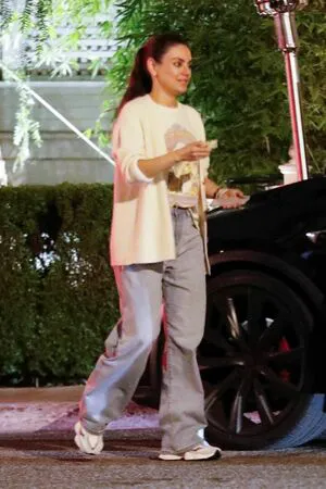Mila Kunis OnlyFans Leaked Free Thumbnail Picture - #bID9z9LiVi