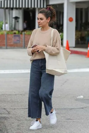 Mila Kunis OnlyFans Leaked Free Thumbnail Picture - #ecO5dMvxx9