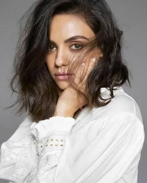 Mila Kunis OnlyFans Leaked Free Thumbnail Picture - #u27MxNFSks