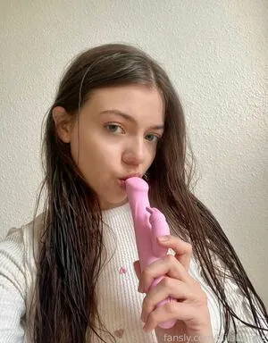 Miladorms OnlyFans Leaked Free Thumbnail Picture - #4IJOkhzgdr