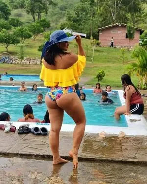 Milagro Flores OnlyFans Leaked Free Thumbnail Picture - #QhHVYJmyVi