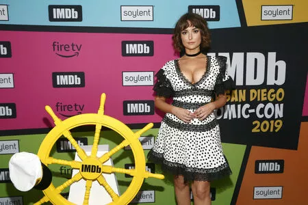 Milana Vayntrub OnlyFans Leaked Free Thumbnail Picture - #BdgpVmdcyt