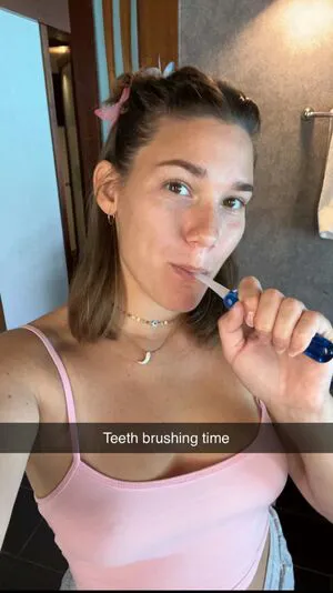 Milanka Bee Milanka Bee OnlyFans Leaked Free Thumbnail Picture - #bFaL50FliS