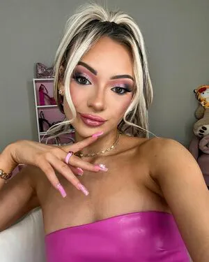 Milanmirabellaa OnlyFans Leaked Free Thumbnail Picture - #ND3cr3T0fo