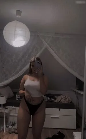 Milena Sing OnlyFans Leaked Free Thumbnail Picture - #92k6dUg3a7