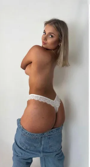 Milena Sing OnlyFans Leaked Free Thumbnail Picture - #Cmm8wleKTy