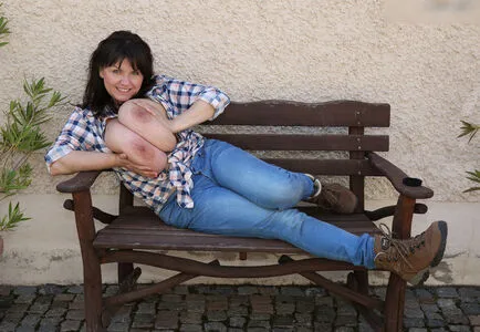 Milena Velba OnlyFans Leaked Free Thumbnail Picture - #7Y6bhmWlOv