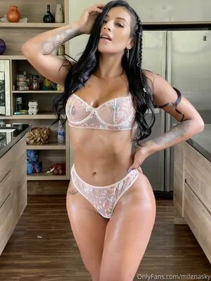 Milenasky OnlyFans Leaked Free Thumbnail Picture - #Q9gNvPixaA