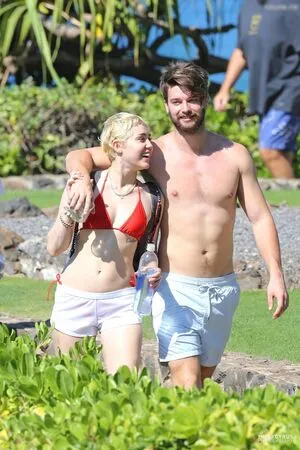Miley Cyrus OnlyFans Leaked Free Thumbnail Picture - #0Hu84tWcd0