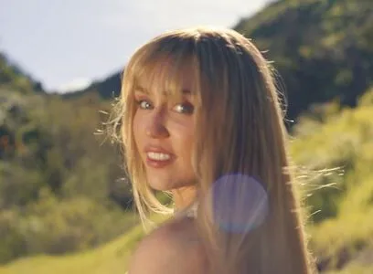 Miley Cyrus OnlyFans Leaked Free Thumbnail Picture - #0JLAUxTl6U