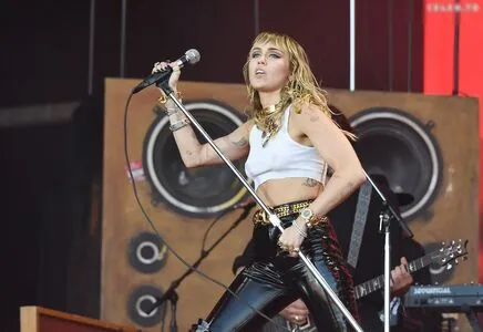 Miley Cyrus OnlyFans Leaked Free Thumbnail Picture - #0O7EwdK4BF