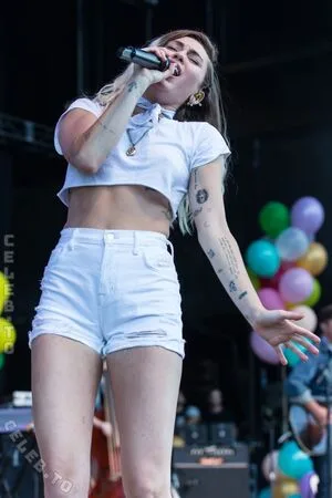 Miley Cyrus OnlyFans Leaked Free Thumbnail Picture - #242Yl3kNT3