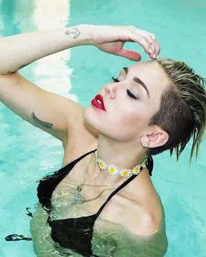 Miley Cyrus OnlyFans Leaked Free Thumbnail Picture - #2g9fzWetYh