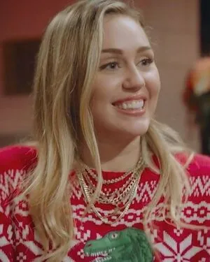 Miley Cyrus OnlyFans Leaked Free Thumbnail Picture - #3584hwKmaY