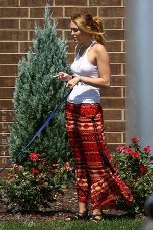 Miley Cyrus OnlyFans Leaked Free Thumbnail Picture - #3IF2cCzwyy
