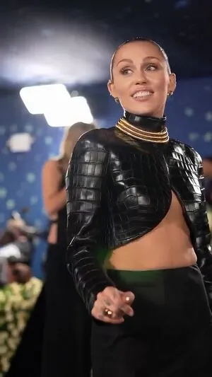 Miley Cyrus OnlyFans Leaked Free Thumbnail Picture - #3RDhKZcClh