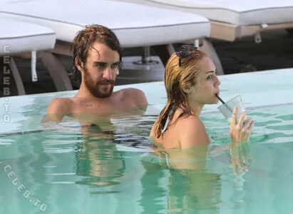 Miley Cyrus OnlyFans Leaked Free Thumbnail Picture - #50d54fmxfD
