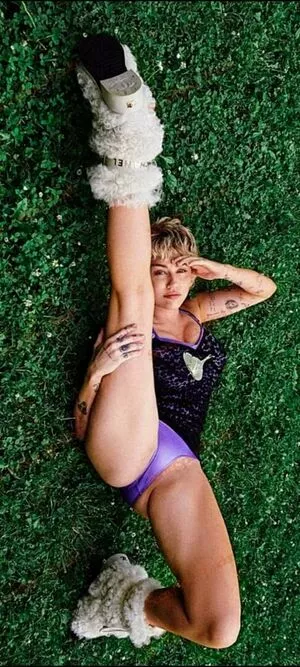 Miley Cyrus OnlyFans Leaked Free Thumbnail Picture - #5xdQebck2F