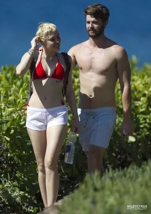 Miley Cyrus OnlyFans Leaked Free Thumbnail Picture - #6tDeReAb4g