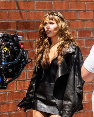 Miley Cyrus OnlyFans Leaked Free Thumbnail Picture - #74mi5ArXOn