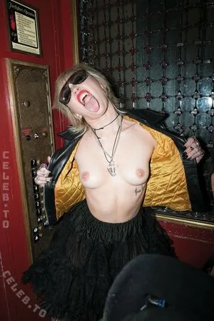 Miley Cyrus OnlyFans Leaked Free Thumbnail Picture - #828jy3Wo71