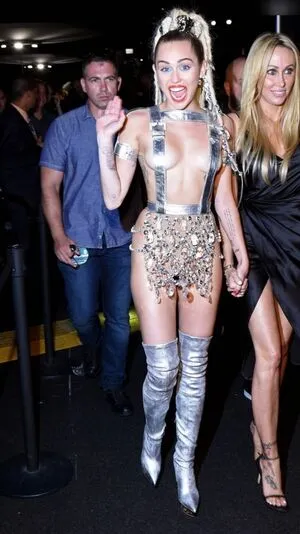 Miley Cyrus OnlyFans Leaked Free Thumbnail Picture - #8oQuuxcW0C