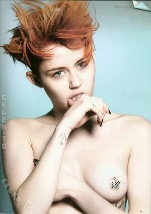 Miley Cyrus OnlyFans Leaked Free Thumbnail Picture - #8xLaFXGorn