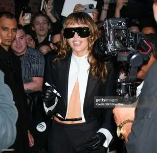 Miley Cyrus OnlyFans Leaked Free Thumbnail Picture - #96Xw9Wfdxy