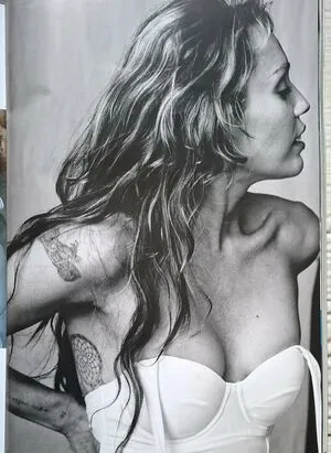 Miley Cyrus OnlyFans Leaked Free Thumbnail Picture - #9GuXns2NjT