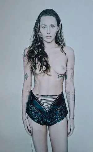 Miley Cyrus OnlyFans Leaked Free Thumbnail Picture - #9gW65ERmEi