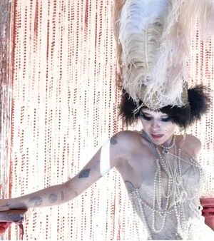 Miley Cyrus OnlyFans Leaked Free Thumbnail Picture - #AFlTd3Jt0s