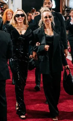 Miley Cyrus OnlyFans Leaked Free Thumbnail Picture - #Ako91m96pI