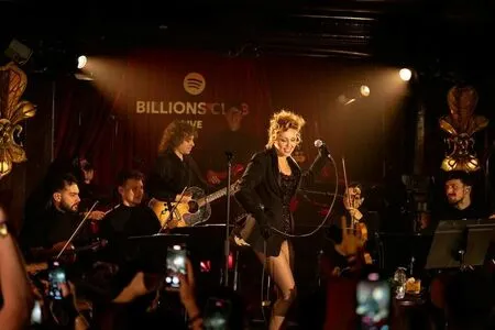 Miley Cyrus OnlyFans Leaked Free Thumbnail Picture - #AksHUYJUB9