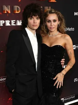 Miley Cyrus OnlyFans Leaked Free Thumbnail Picture - #BV74hNTISK