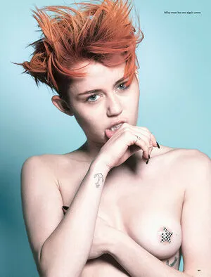 Miley Cyrus OnlyFans Leaked Free Thumbnail Picture - #BkB5hTupOS