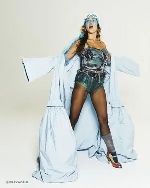 Miley Cyrus OnlyFans Leaked Free Thumbnail Picture - #CG3SGrNKRj