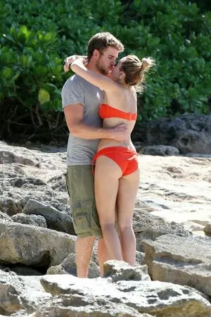 Miley Cyrus OnlyFans Leaked Free Thumbnail Picture - #CSNA7cZbxE